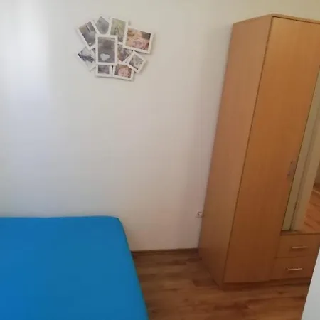 Center Apartment *